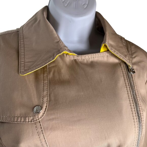 Vince Camuto  Beige Trench Coat With Belt And Zippered Cuffs size  large - Picture 10 of 12